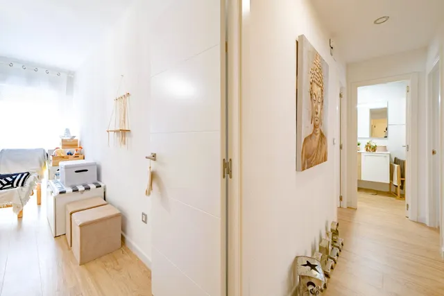 ESPECTACULAR VIVIENDA REFORMADA, TOTALMENTE EXTERIOR, CON BALCÓN Y ASCENSOR A COTA 0 JUNTO A LOS JARDINES DEL TURIA — 21