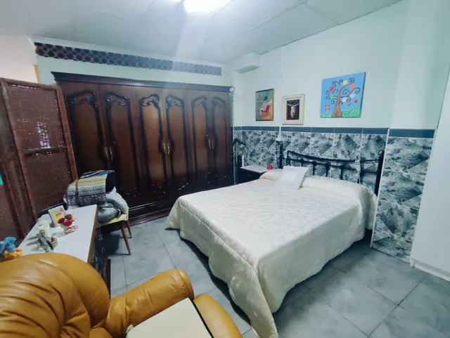 CASA EN ONDA DE DOS PLANTAS MAS TERRAZA — 10