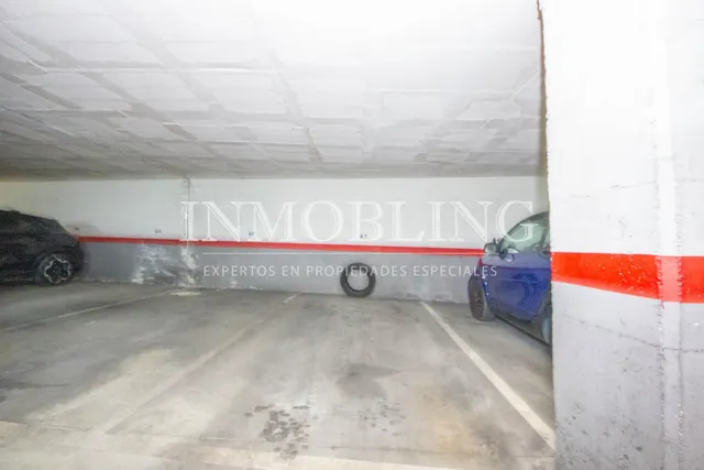 Plaza de parking en calle Moratín — 7