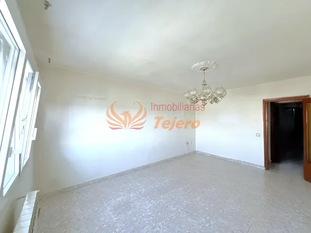 PISO EN VENTA EN ZONA EL PERÚ - CÁCERES - - foto 2