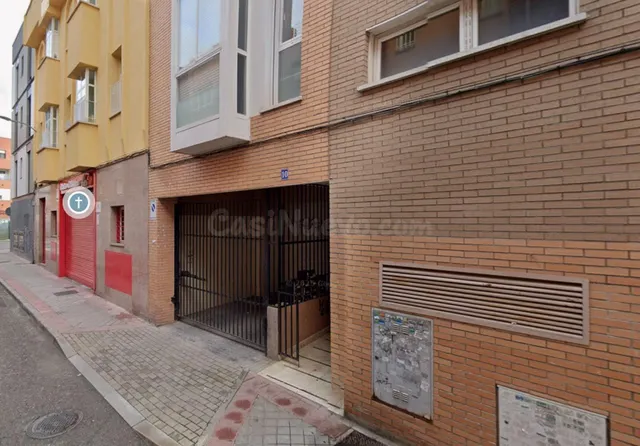 PLAZA DE GARAJE EN MADRID - foto 2