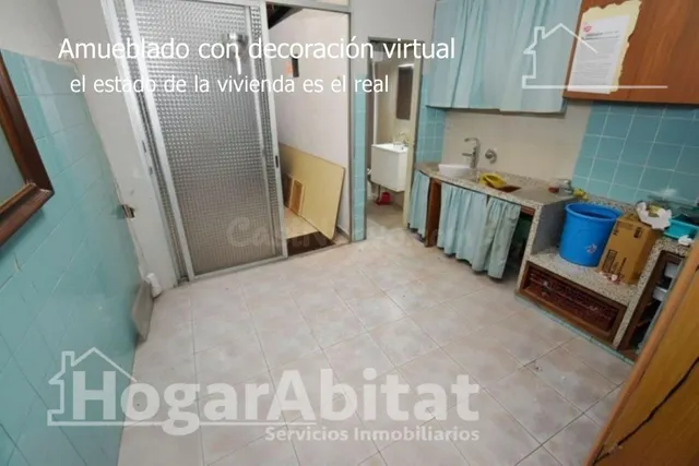 ¡OPORTUNIDAD DE INVERSIÓN! CASA CON BALCÓN Y PATIO EN EL CEN - foto 4