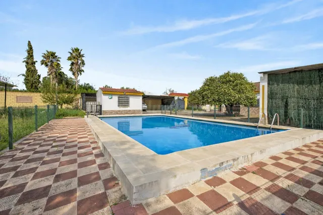 Casa de Campo Urb. Las Tres Palmeras (Carmona) — 4