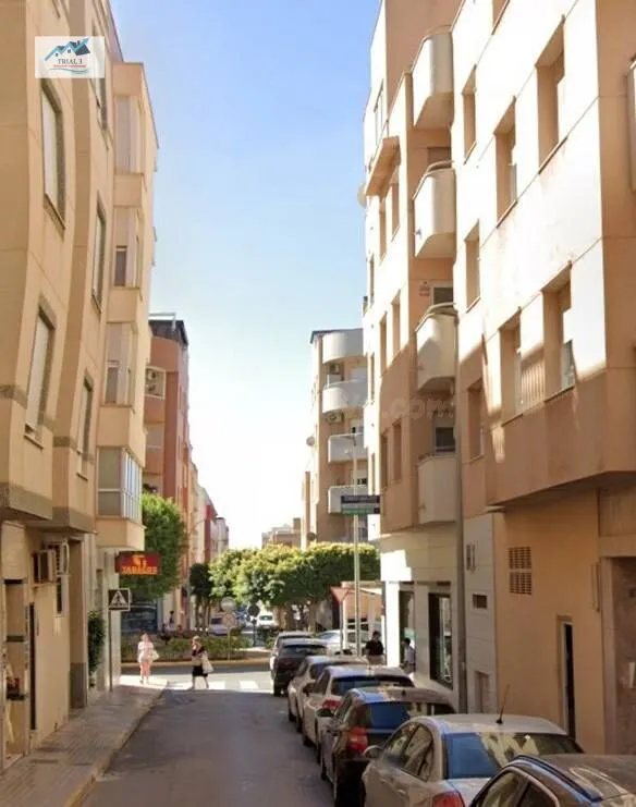 Venta Piso + Garaje en El Ejido - Almería - foto 2