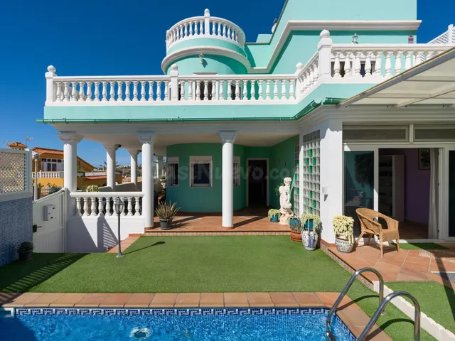 ✨ Villa de ensueño con vistas panorámicas en San Fernando de - foto 2