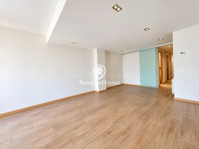 Piso en venta en buen estado en la zona de Sagrada Família — 2