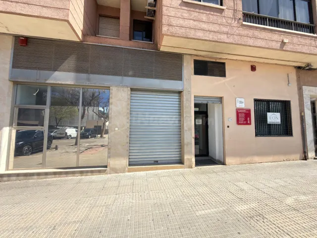 VENTA DOS LOCALES EN UNO CON DOBLE ACCESO