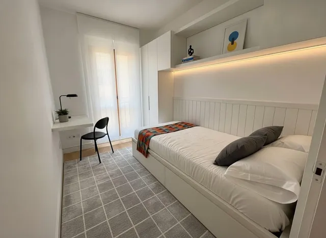Piso 2 habitaciones 73m² en venta - Embajadores — 32