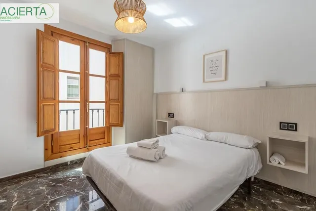 PISO CON LICENCIA TURISTICA EN CALLE NAVAS — 9