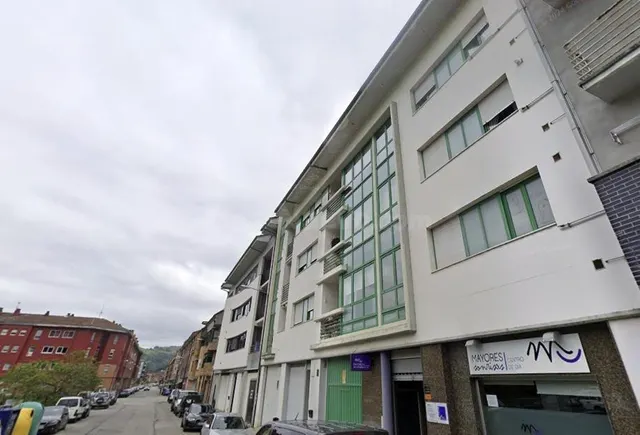 PISO EN LAVIANA