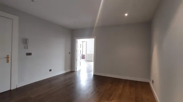 Piso 4 habitaciones 258m² en venta - Centro — 23