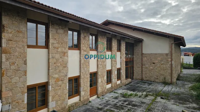 Casa con gran potencial en Arteixo, A Coruña