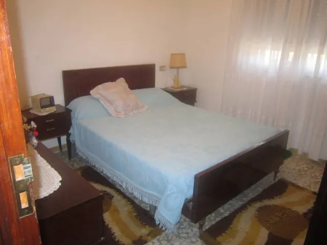 SE VENDE AMPLIA CASA EN GRAJAL DE LA RIBERA.7 HAB., SALÓN, COCINA, 2 BAÑOS, PARCELA 890 M2, COCHERA — 22