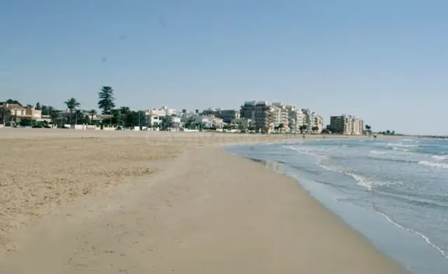 CASA EN BURRIANA AL LADO DEL MAR - foto 2