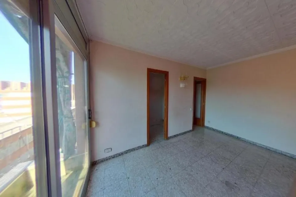 PISO EN VENTA CON INQUILINO C/ FEDERICO GARCIA LORCA - SANT ADRIÀ BESÓS