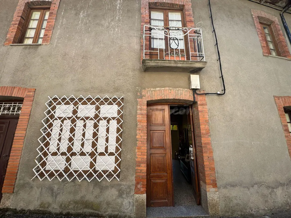 SE VENDE CASA EN SAN MIGUEL DE LAS DUEÑAS
