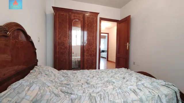 Amplio piso en alquiler  4 habitaciones, Zona SUR, Sto. Tomás — 14