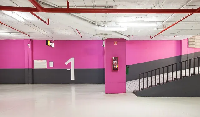 Parking de moto 3m² en alquiler - Eixample — 7