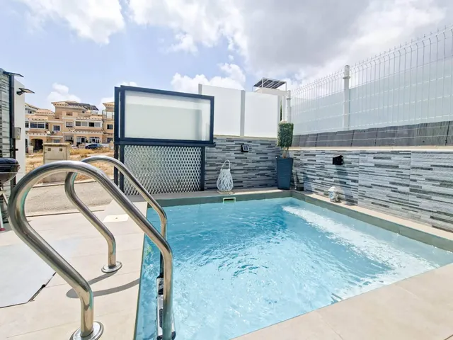 Villa 3 habitaciones 95m² en venta - PAU 26 — 28