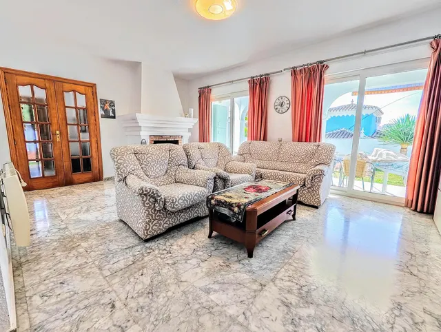 Chalet 4 habitaciones 206m² en venta - Centro — 12