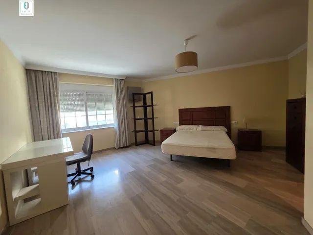 Gran piso de 3 dormitorios y 2 baños en la mejor ubicación — 35