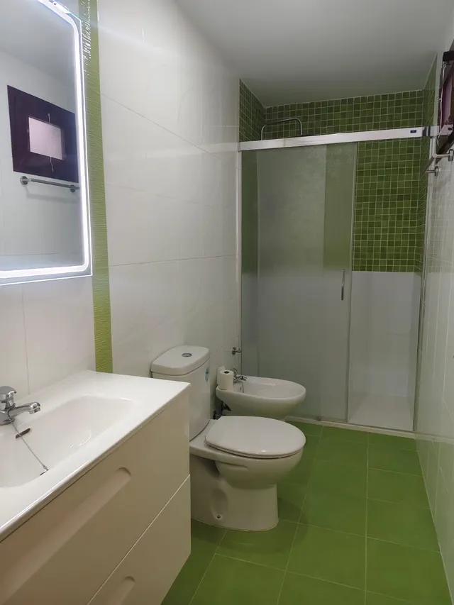 PISO CON GARAJE Y PISCINA COMUNITARIA EN ATARFE!! — 12