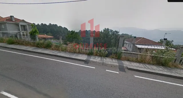 TERRENO EDIFICABLE EN LA ZONA DE GUSTEY COLES - foto 2