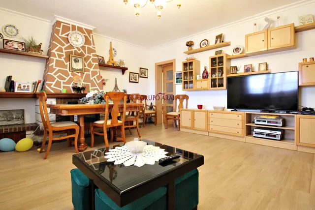 Se vende fantastico chalet con terreno en el Moralet de 5 do - foto 3