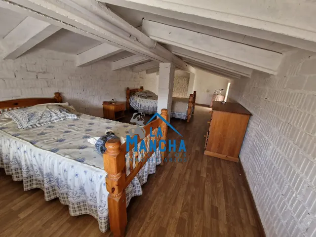 *180.000€* inmobiliaria la mancha vende parcela en Albacete — 31