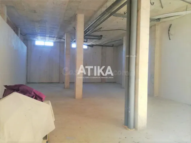LOCAL COMERCIAL EN ZONA LLOMBO SITUADO EN AMPLIA AVENIDA. - foto 2