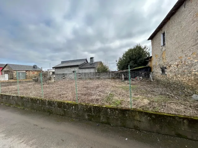 SE VENDE CASA DE PIEDRA CON TERRENO EN IGLESIA DE CAMPO - foto 2