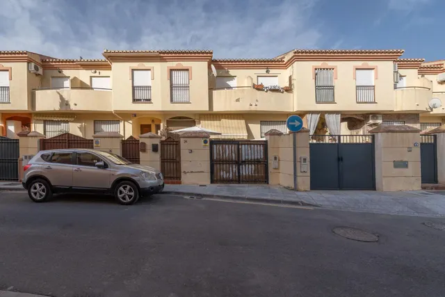 ¡magnifica casa unifamiliar adosada en lomalinda, ogijares! — 4