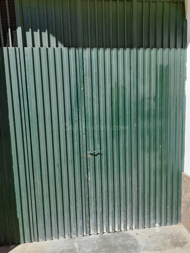 con puerta de cochera - foto 2
