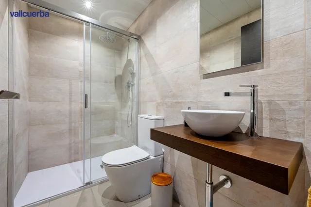 CASA ESQUINERA EN RESIDENCIAL AIGÜESVERDS DE REUS — 18