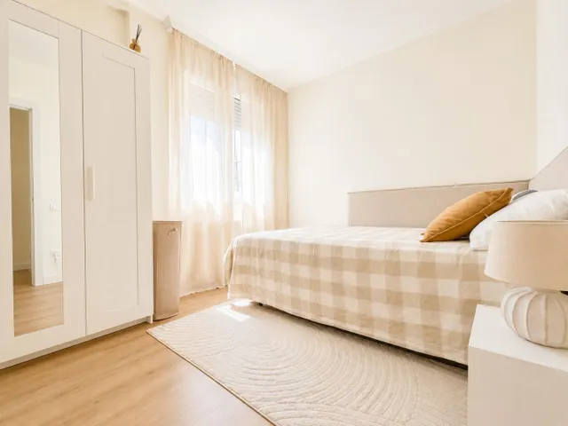 Chalet adosado completamente reformado en 2024, con jardín, terraza y gran garaje, a un paso de la playa. — 27