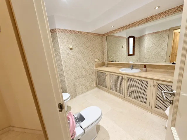 Vivienda de lujo en La Manga Club con jardín, piscina privada y garaje — 40