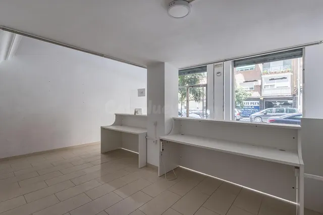 LOCAL A DOS ALTURAS - ARABIAL JUNTO HIPERCOR — 5
