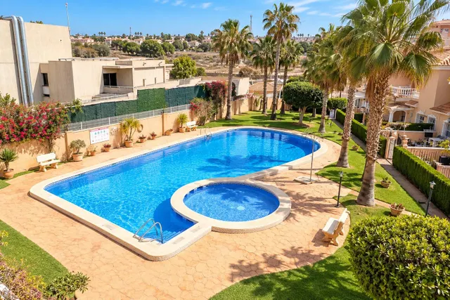 Adosado en alquiler. La Regia, Orihuela Costa — 16