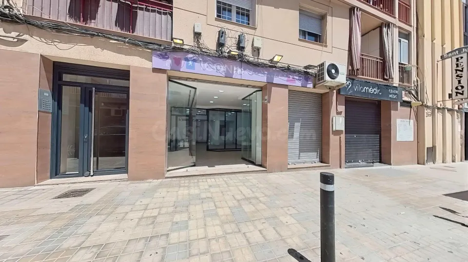 Local comercial 100m² en venta - Can mariner