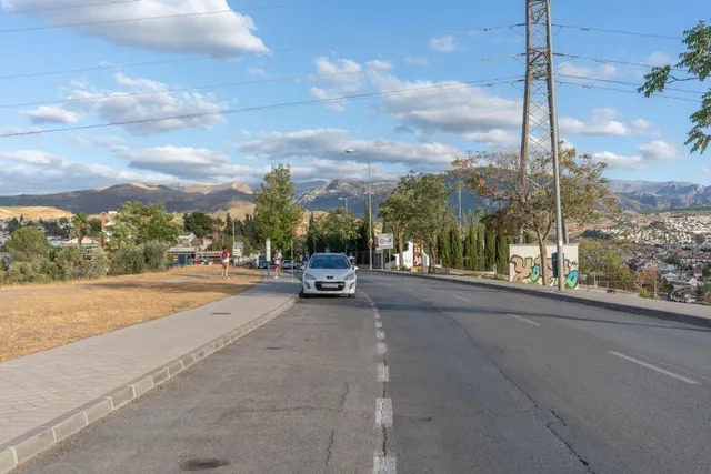 ¡OPORTUNIDAD ÚNICA! Solar urbano con proyecto de diseño visado de regalo en Huétor Vega — 21