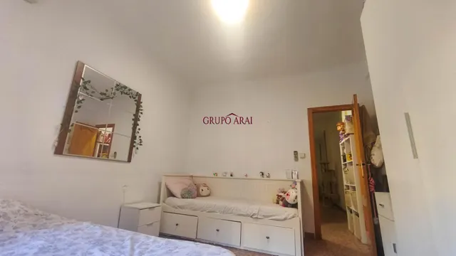 Se vende piso en calle Valencia — 14