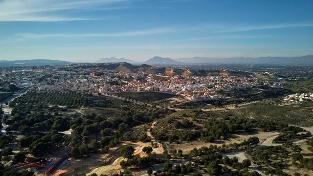 VILLAS DE OBRA NUEVA EN ROJALES — 15
