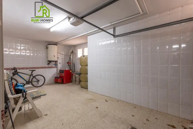 Nave industrial + vivienda (2500m2) - Alhendín — 37