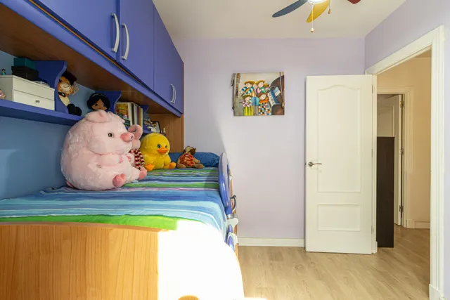 ¡Excelente oportunidad en pleno centro! Espacioso y luminoso piso de 4 dormitorios con garaje subterráneo! — 34
