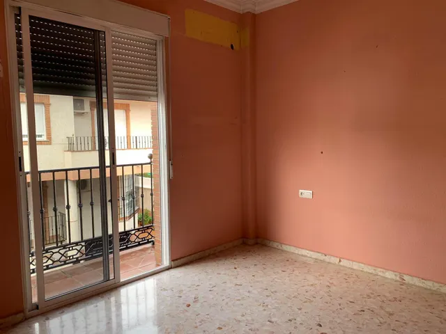 OPORTUNIDAD ÚNICA EN MARACENA!! — 12