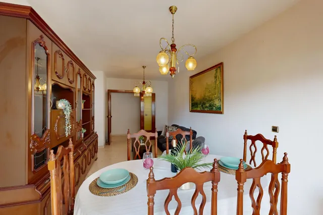 ¡Amplia  vivienda y todo exterior y en esquina en el Paseo Alfonso XIII! - Cartagena — 28