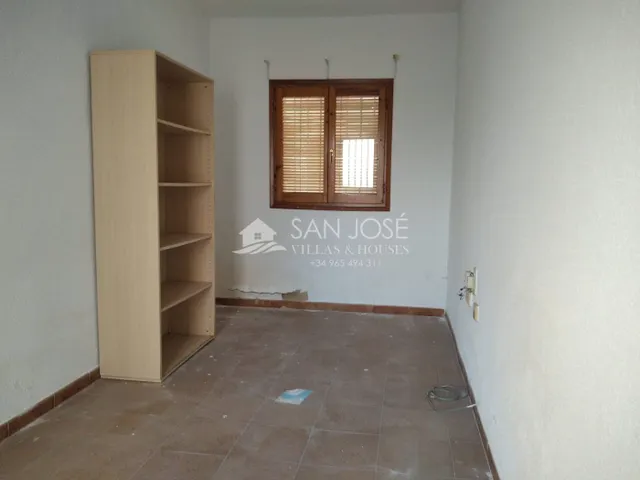 VENTA DE NAVE EN TORRELLANO — 25