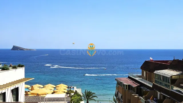ÁTICO DE ESQUINA CON VISTAS AL MAR Y MONTAÑA A 150M DE LA PL - foto 2