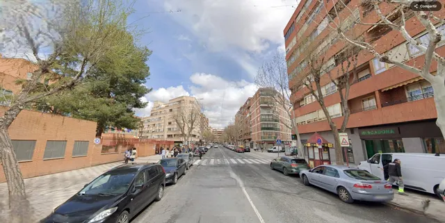 LOCAL DE 1100 M2 EN ZONA FERIA — 2