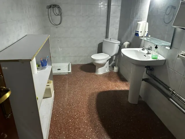 Local comercial en Elda 200 m2 — 16